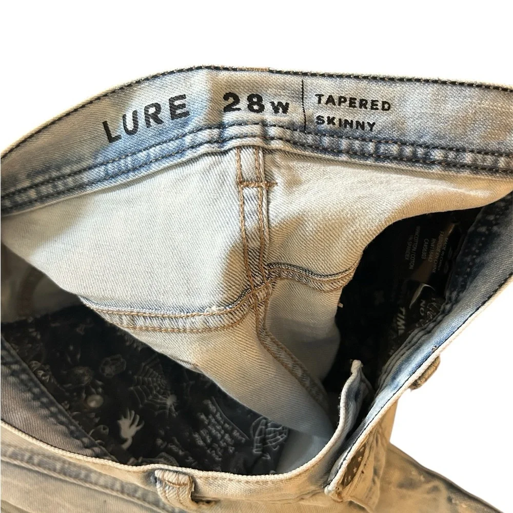 Lure Distressed Blue Jeans